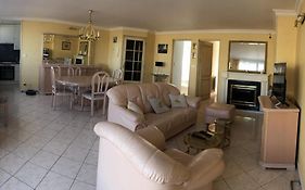 Loue LE TREPROT appart. 60m² rez chaussée face mer